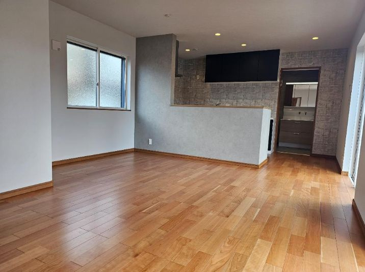 入間市扇町屋　新築戸建　全３棟の居間・リビング