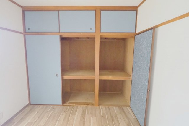 石橋借家の収納