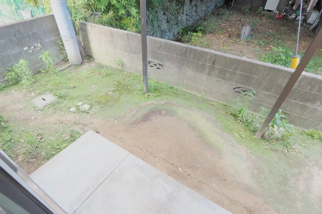 石橋借家の庭