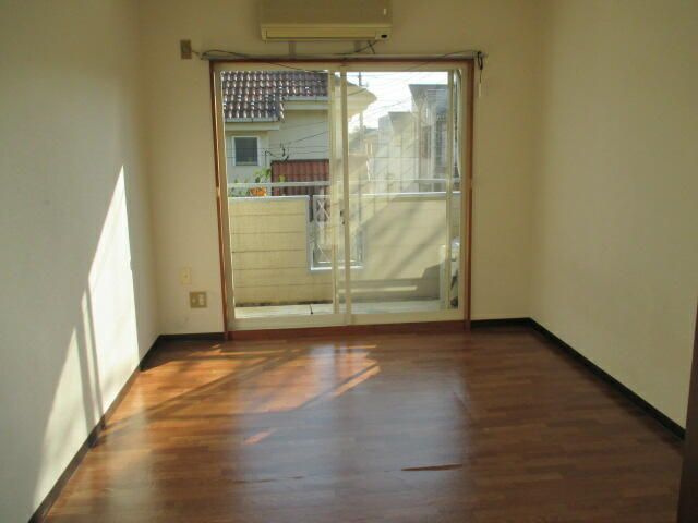 プリムローズの洋室