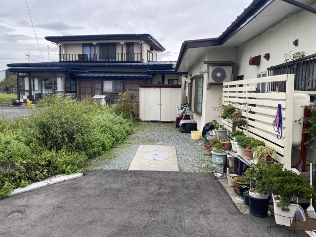 東根市大字蟹沢1303-8の外観