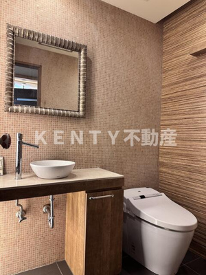 【トイレ】 | ベルウッド | 落ち着いた色調のトイレです