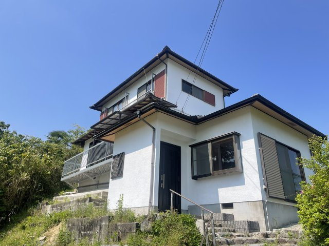 奈良市あやめ池北1丁目　中古戸建の外観|外観もきれいです