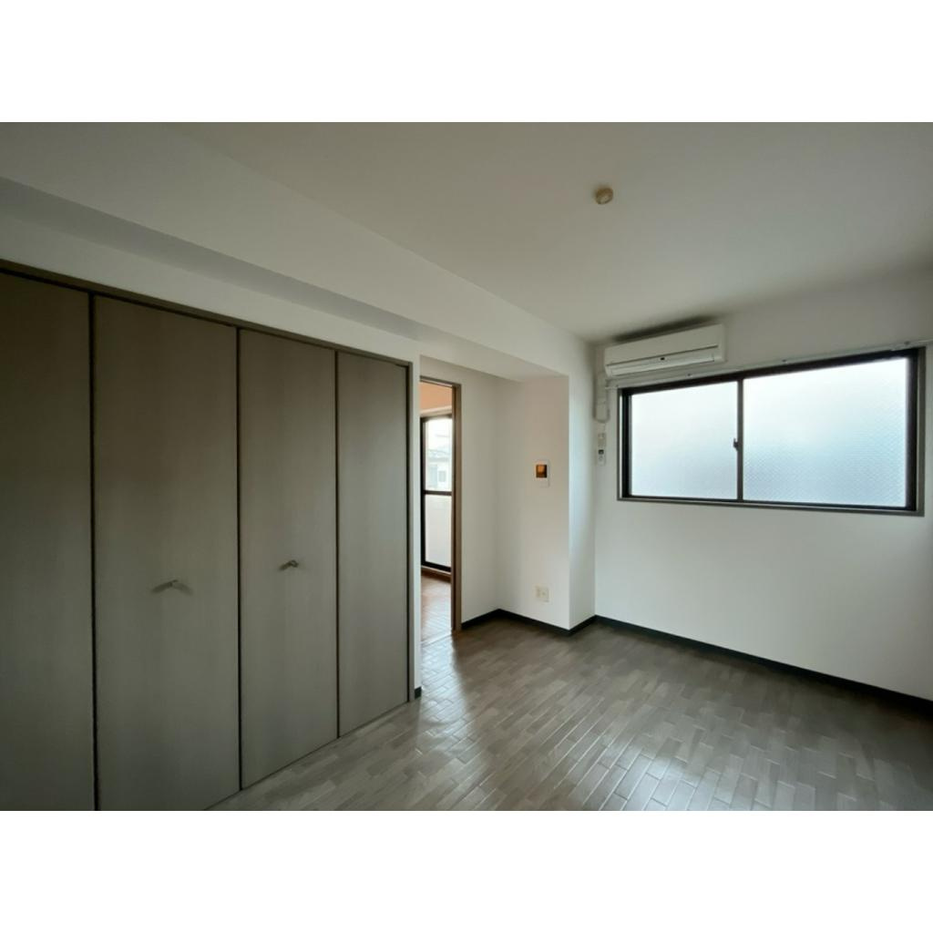 ドゥ・フェイト須磨の居間・リビング|洋室