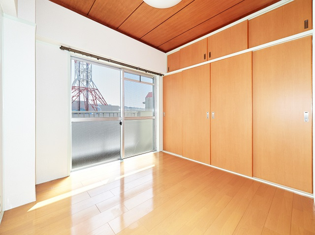 福田ハイツの洋室|リビングの隣、4.5帖洋室