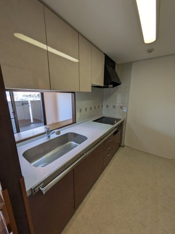 フェルティプラザ垂水・丘の街のキッチン|お料理しやすいキッチンです