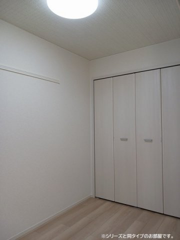 ブリックの洋室