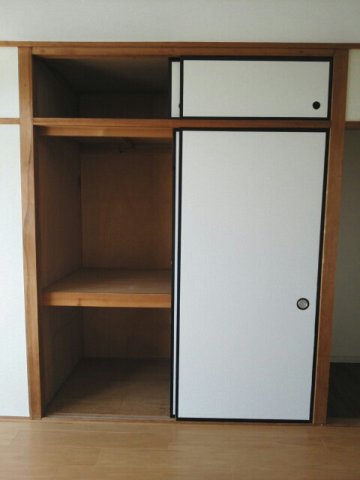 シティハイツ米ノ山Ａの収納