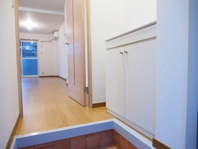 【玄関】 | ブルーマウンテン | きれいな玄関です