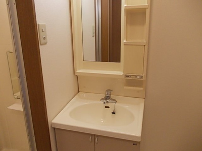 【洗面所】 | プレッソ新在家 | 明るい洗面所です