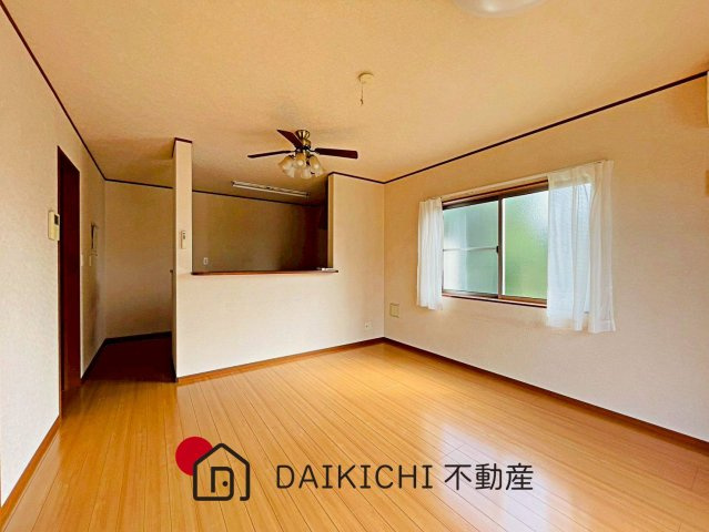 【居間・リビング】 | 加須市佐波　中古戸建