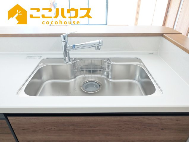 うるま市前原　いろどりアイタウン　新築戸建て　全4棟　2号棟のキッチン