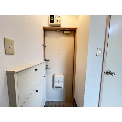 【玄関】 | アレスト関口PART1 | きれいな玄関です