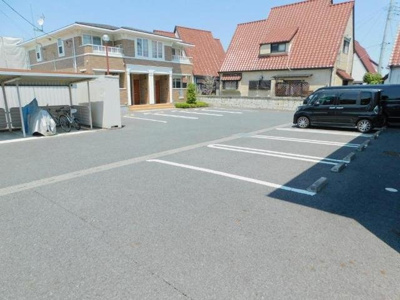 【駐車場】 | カーサ・セレッソＡ | 駐車場があります