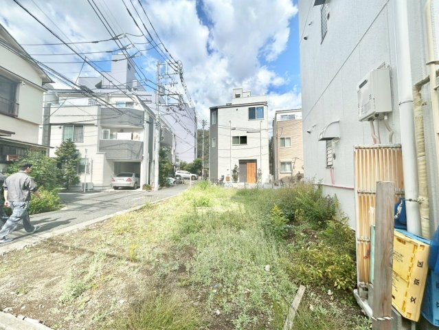 文京区関口1丁目　建築条件無し売地の外観|2025年10月17日撮影

ご見学希望・資料請求などお気軽にお問い合わせ下さい！
03-5990-5201