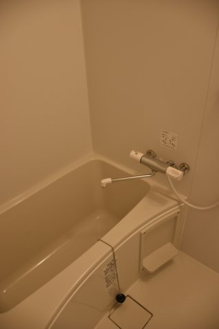 第16上野ビルの浴室