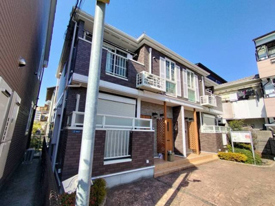 【外観】 | ワン・パーパスピュアⅢ | 落ち着いた雰囲気の外観です