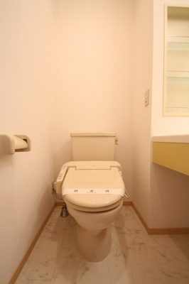 【トイレ】 | メゾン エスポアール | 温水洗浄暖房便座