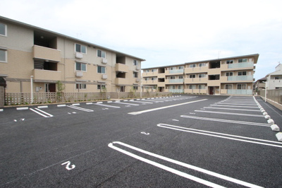 【駐車場】 | D-roomS・K B棟 | 駐車場