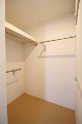  | ガーデンハウス C棟 | C102ｳｫｰｸｲﾝｸﾛｰｾﾞｯﾄ