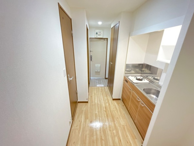  | サン・レイン | 廊下