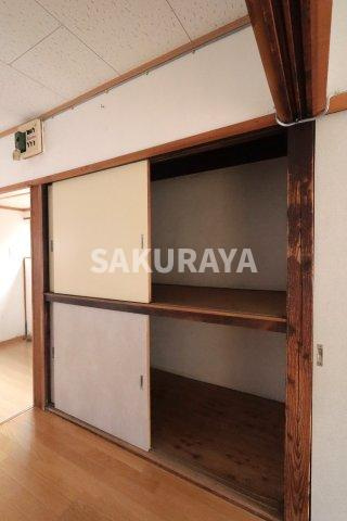 柳原町貸家の収納|2025年撮影。