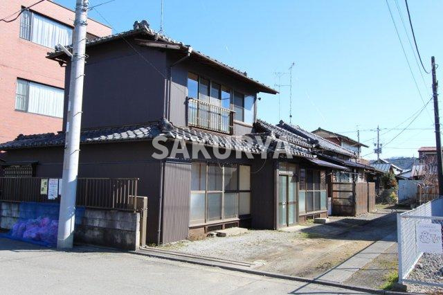 柳原町貸家の外観