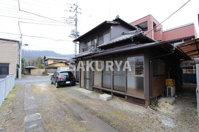 柳原町貸家の外観