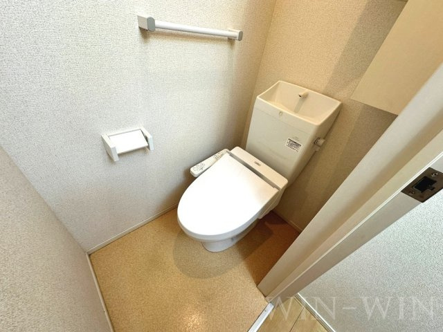レジデンス北岩田のトイレ|イメージ（同建物内別部屋の写真です）