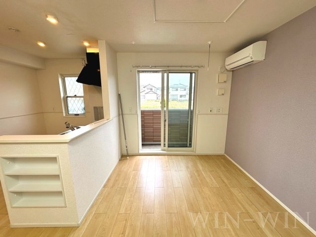 レジデンス北岩田の内装|イメージ（同建物内別部屋の写真です）