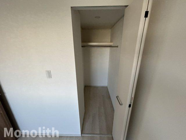 アベンシスの収納