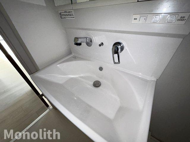 アベンシスの洗面所