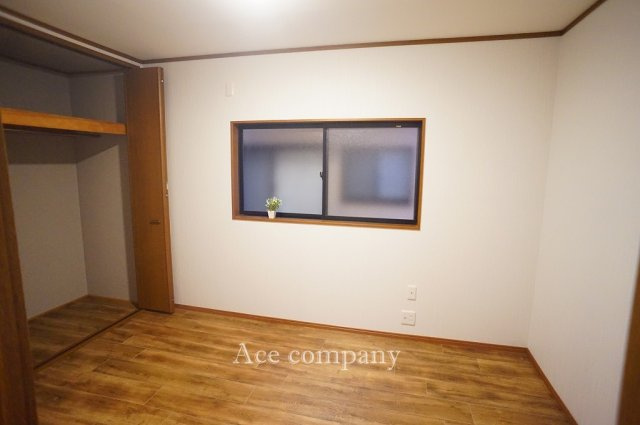 【子供部屋】 | 八尾市刑部3丁目 | 【2階：東側洋室6帖】クローゼット完備です♪