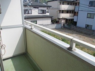 【バルコニー】 | グリーンハイツカワムラⅢ | お洗濯にも便利なバルコニー付き