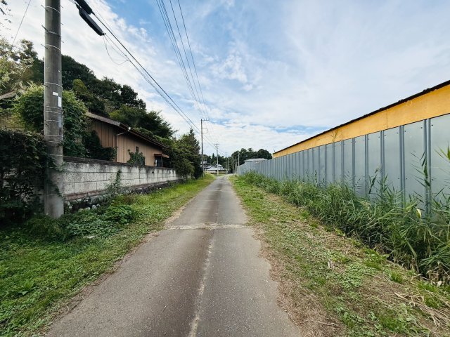 東松山市大字大谷 土地824坪の周辺|道路