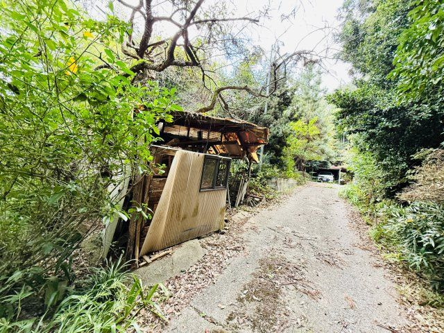 東松山市大字大谷 土地824坪のその他|中ほど物置