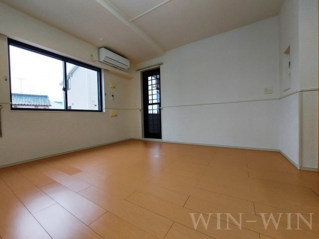 ヴィラ ブルーモント Ⅰの居間・リビング