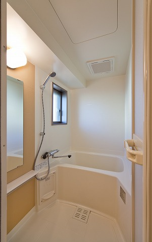 エンクレストWith天神東の浴室|きれいなお風呂です