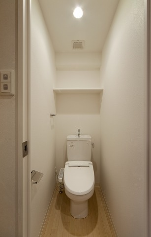 エンクレストWith天神東のトイレ|清潔感のあるトイレです