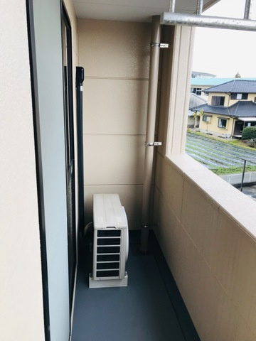 上益城郡御船町大字陣のアパートのバルコニー