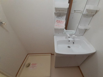 【洗面所】 | リブ・シンヴィレッジⅠ | スペースが確保できる洗面所です