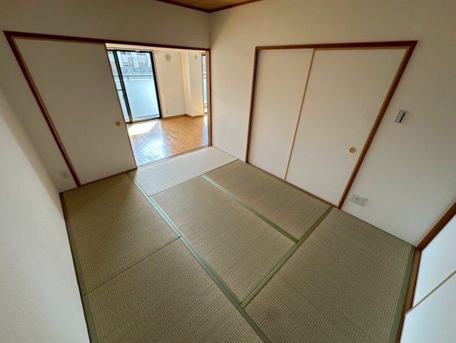 ラヴェール住吉の和室