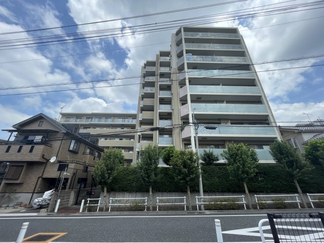 ゼファーヒルズ成増の外観