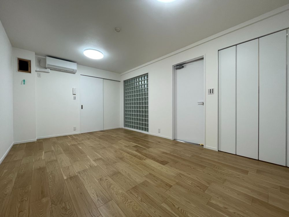 ディアクオーレ中野文園の洋室