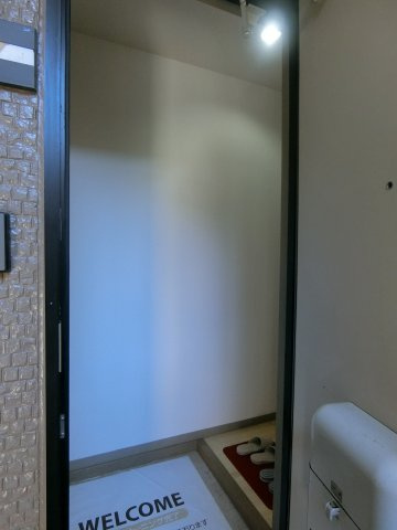 ブランシェ本生の玄関|イメージ102号室の写真