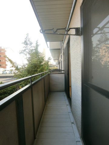 ブランシェ本生のバルコニー|イメージ102号室の写真