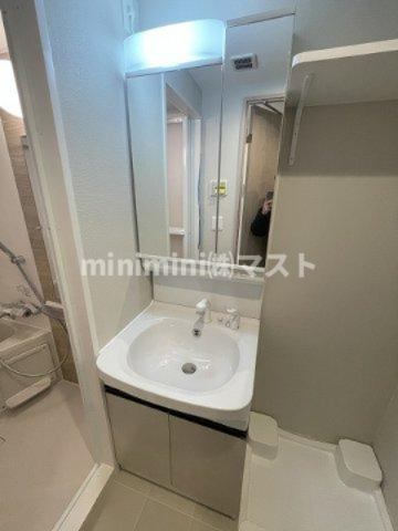 Louis Residence 天王寺町北の洗面所