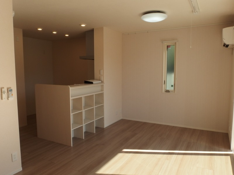 パピヨンAの居間・リビング