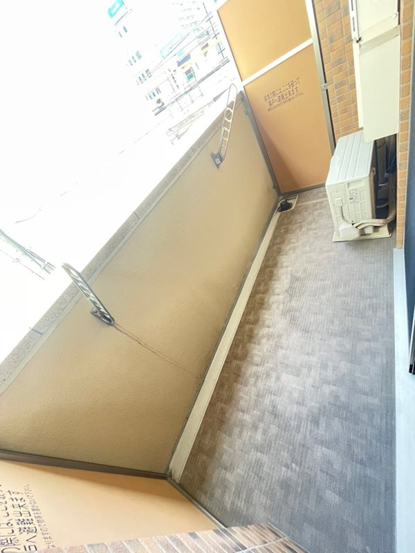 プレサンス三宮エレガンシアのバルコニー