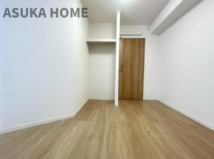 ハイラーク上大岡の洋室|家族一人ひとりの大切なプライベート空間の居室。オープンクローゼットがあるので居室空間を広く使えます！